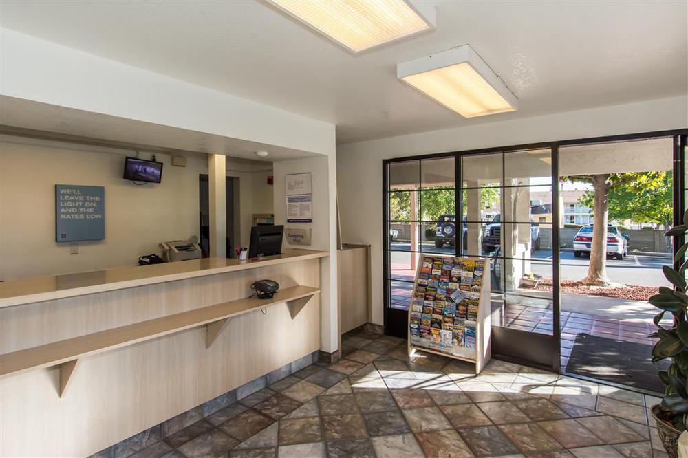 Motel 6-Redding, Ca - South Dalaman gambar